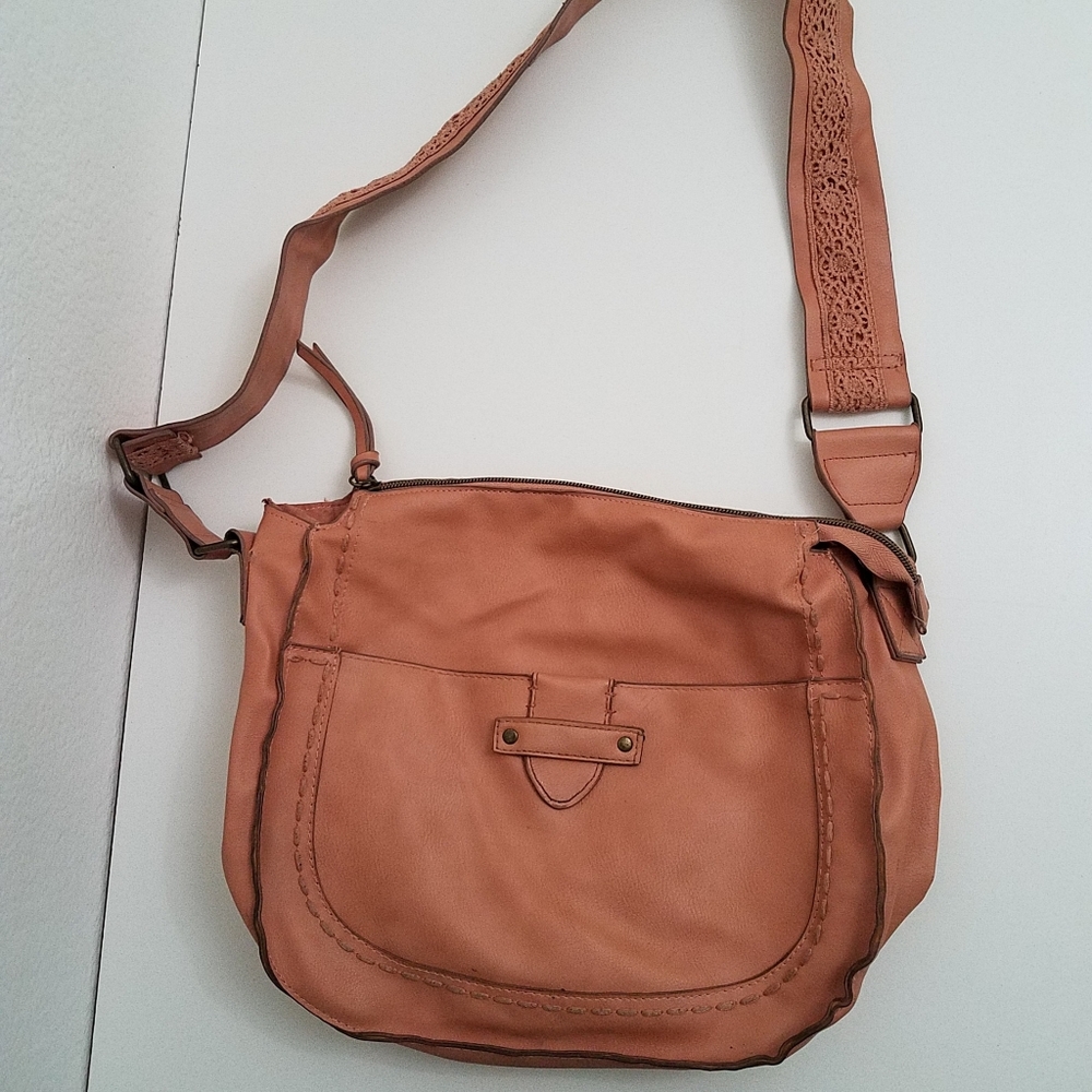 SALE! $8 Women's Saddle Style Tan Bag